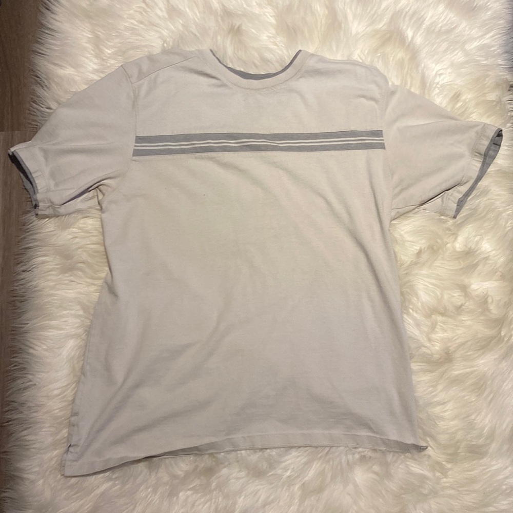 Men’s Arrow Short Sleeve t-shirt Size Medium Grey with stripe